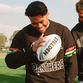 Panthers Adult Retro Colour Block Crew